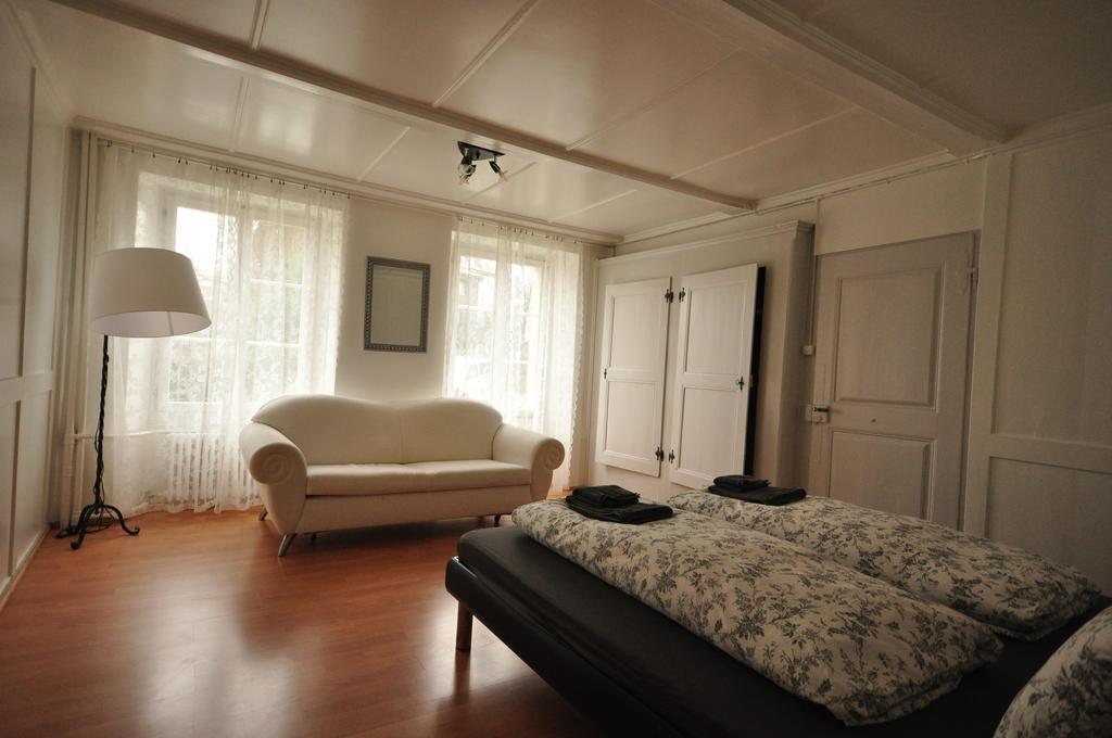 Interlaken Town House Sleeps 12 Guests Central Oda fotoğraf