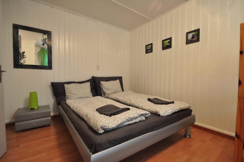 Interlaken Town House Sleeps 12 Guests Central Oda fotoğraf